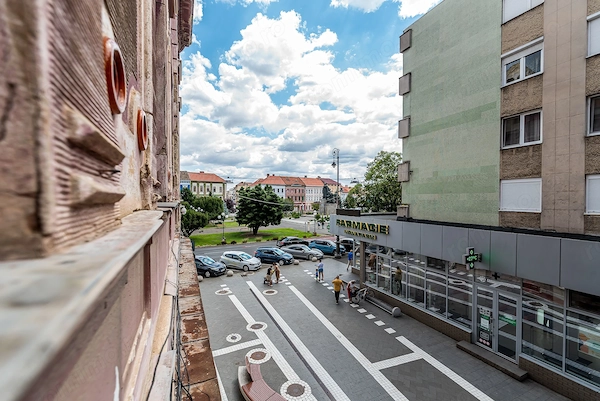 Apartament ultracentral cu 3 camere plus un bonus Comision 0 — fotografia 3