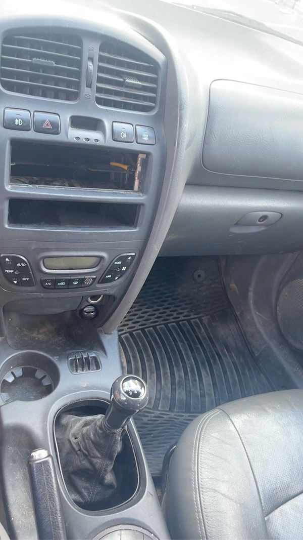 Vand schimb Hyundai Santa Fe 2004 disel cutie manuala