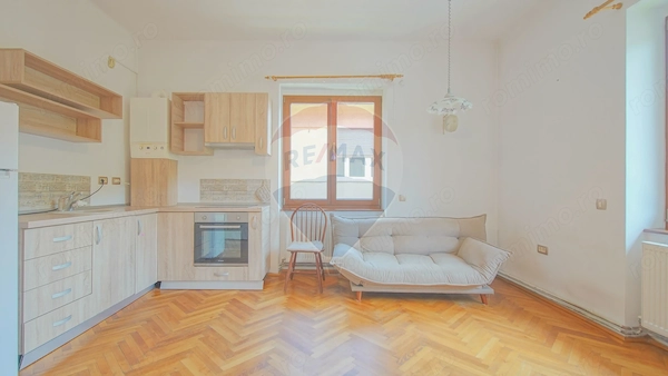 Apartament la Vilă | 2 Camere | Garaj | Lângă AFI Brașov — fotografia 1