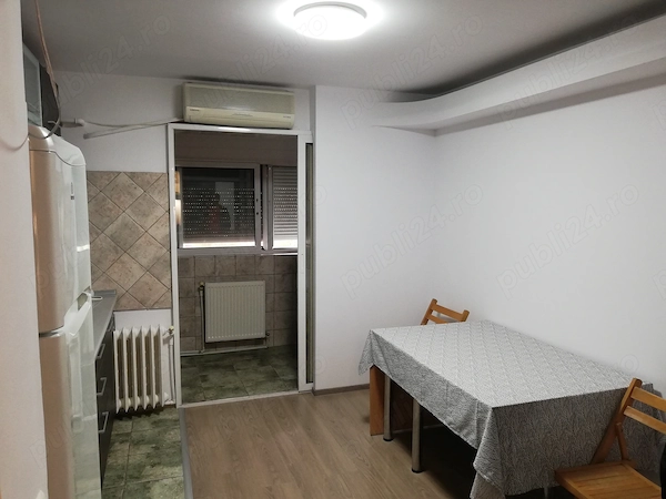 Proprietate, închiriez apartament 2 camere-decomandat — fotografia 1