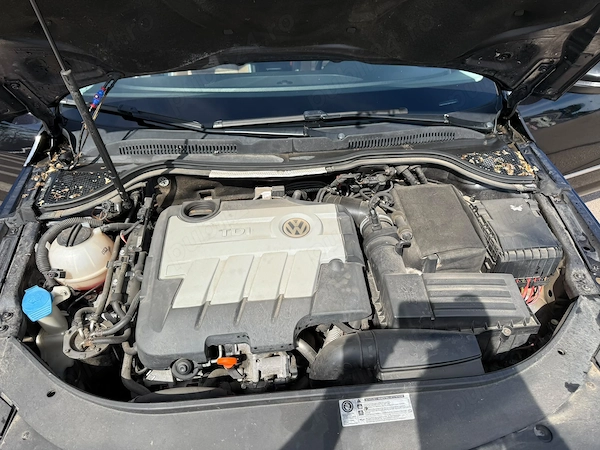 VOLKSWAGEN Passat CC 2011 — imagine 9