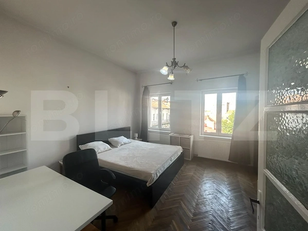 Apartament Spațios, 2 camere, decomandat, Zona Ultracentral — fotografia 3