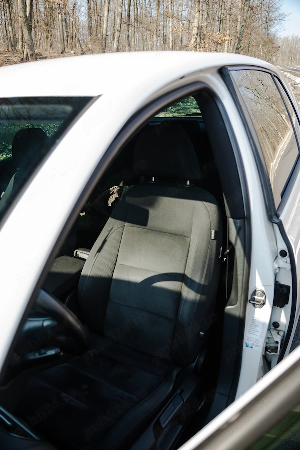 VOLKSWAGEN Golf 2009 — imagine 3