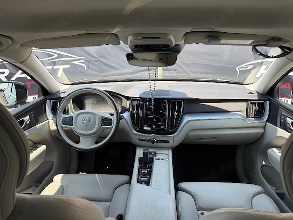 VOLVO XC60 2020 — imagine 2