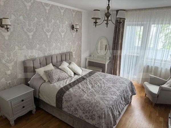 Apartament proaspat renovat, cu 3 camere, 75 mp, 2 bai, zona Manastur — fotografia 1