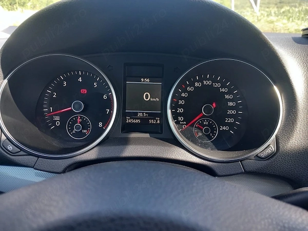 VOLKSWAGEN Golf 2012 — imagine 4