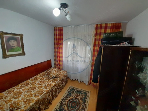 Apartament 4 camere,Parter,zona Imparatul Traian — fotografia 3
