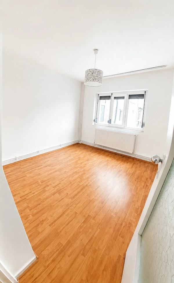 Apartament 3 camere Micro 21, etaj 2 4 — fotografia 1