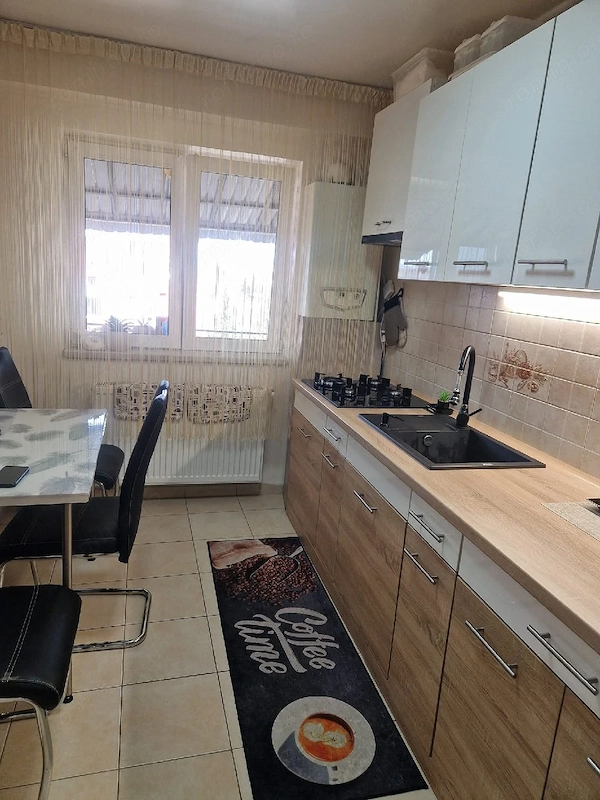 Apartament de vanzare — fotografia 1