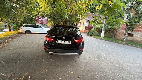 BMW iX1 2013