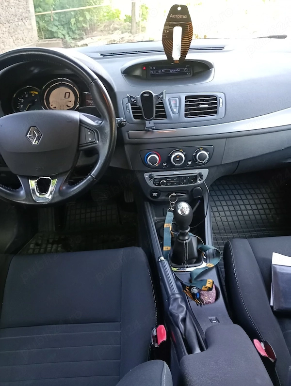 RENAULT Megane 2016 — imagine 8