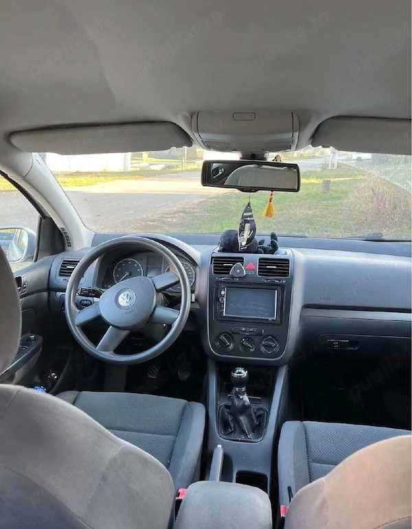 VOLKSWAGEN Golf 2005
