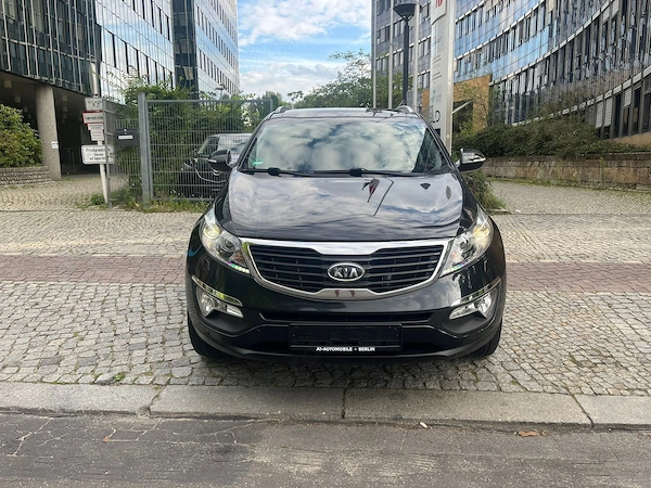 KIA Sportage 2011 — imagine 2