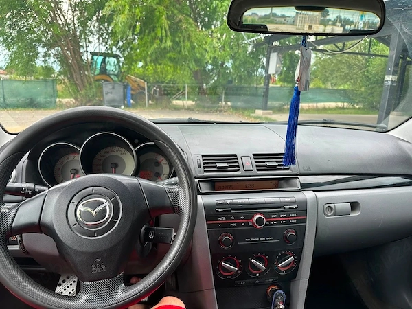 Mazda 3 1.4 V16 benzină