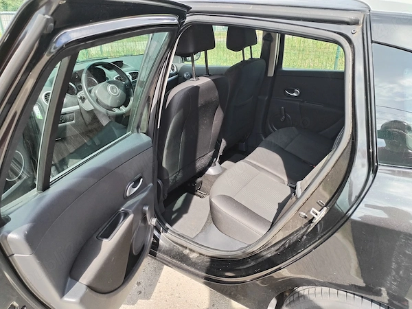 RENAULT Clio 2010 — imagine 7