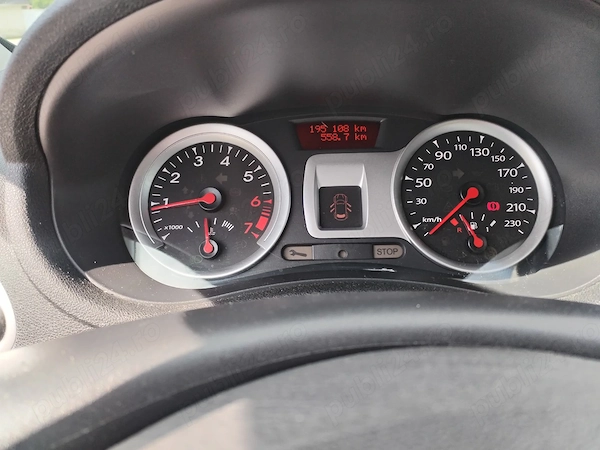 RENAULT Clio 2010 — imagine 8