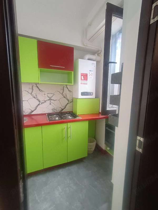 închiriez garsonieră — fotografia 3