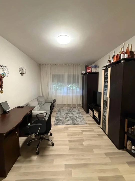 Redus Apartament 2 camere, 38.30 mp, zona Calea Bucuresti/Electroputere Mall — fotografia 1
