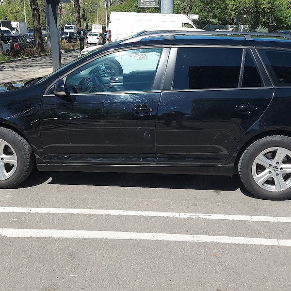 VOLKSWAGEN Golf 2011 — imagine 2