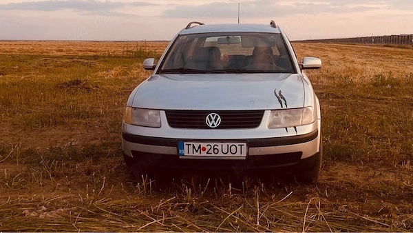 VOLKSWAGEN Passat 2000