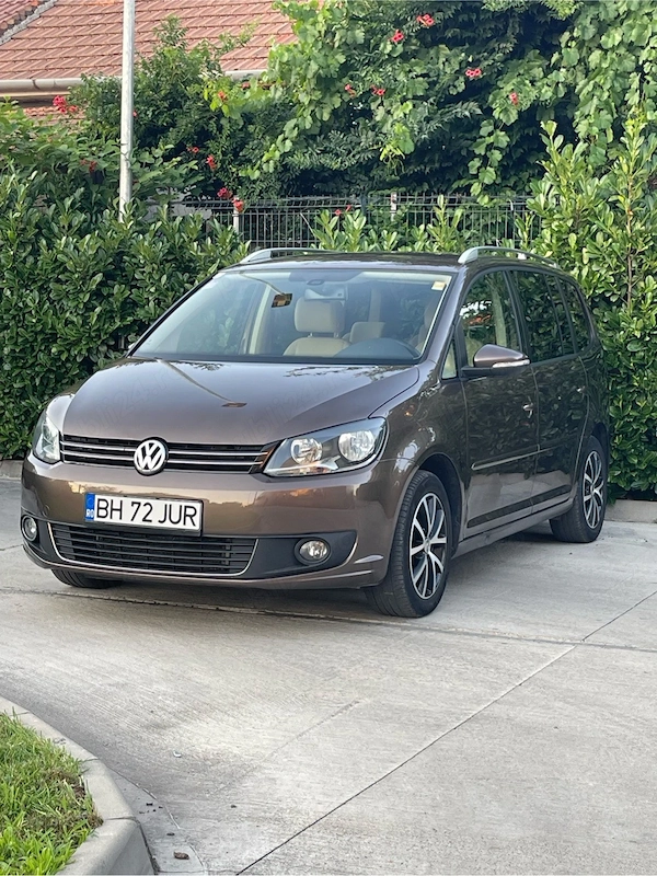VOLKSWAGEN Touran 2013 — imagine 4