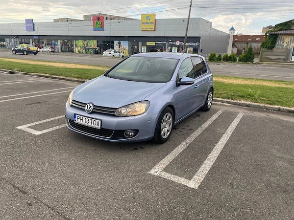 VOLKSWAGEN Golf 2009