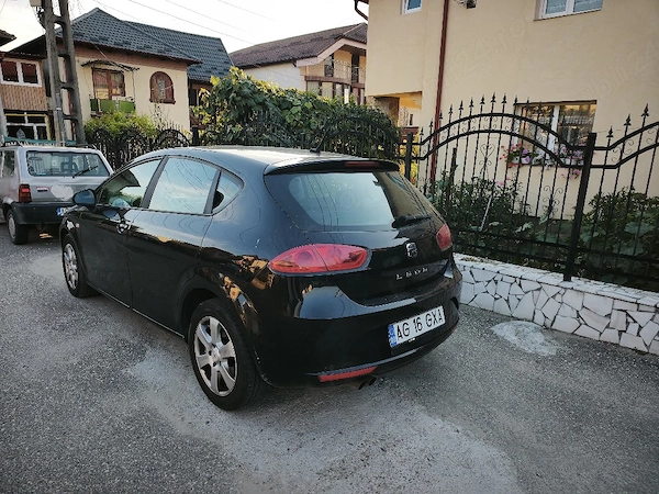 SEAT Leon 2011 — imagine 2
