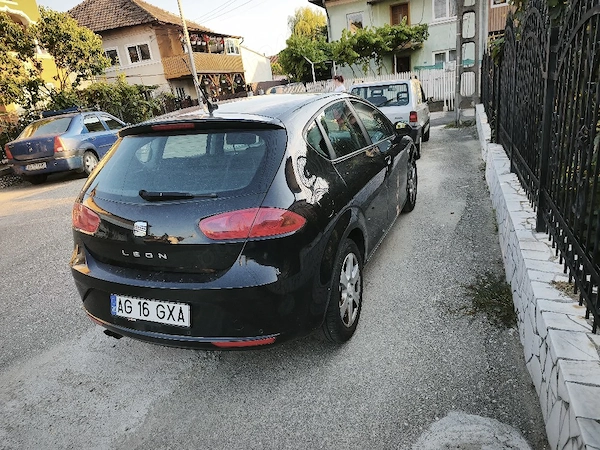 SEAT Leon 2011 — imagine 5