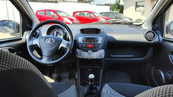 TOYOTA Aygo 2013 — imagine 9
