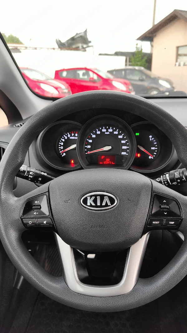 KIA Rio 2012 — imagine 4