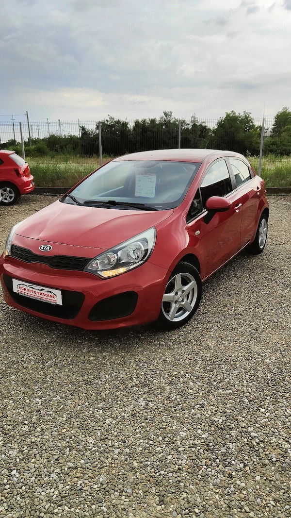 KIA Rio 2012 — imagine 2