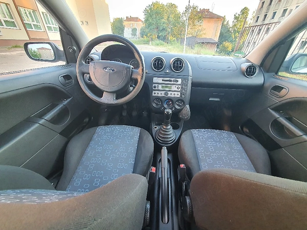 FORD Fiesta 2005 — imagine 3