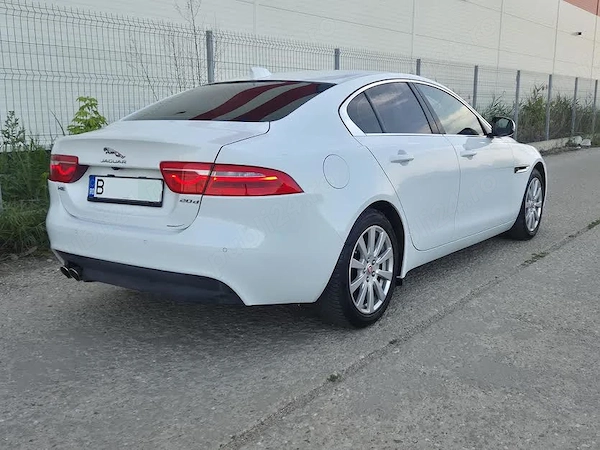 JAGUAR XE 2019 — imagine 4
