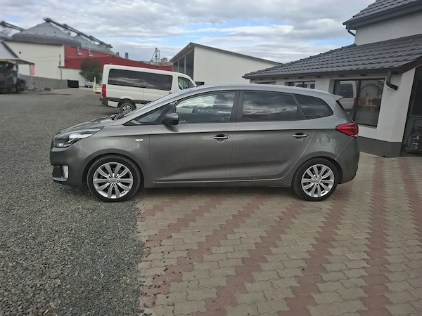 KIA Carens 2015 — imagine 8