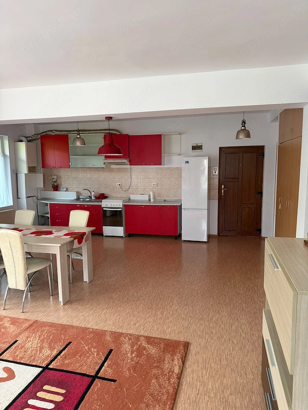 Persoană fizică închiriaz apartament cu 3 camere Zona Câmpului, Cluj-Napoca — fotografia 2