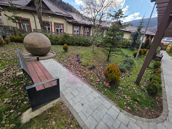 Apartament de vanzare cu 2 camere in Azuga — fotografia 1