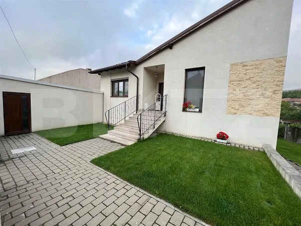 Apartament la casa, parțial mobilat, 119 mp, teren 80 mp, parcare, zona Iris — fotografia 1