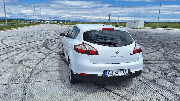 RENAULT Megane