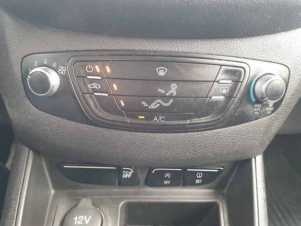 FORD Transit Courier 2021 — imagine 16
