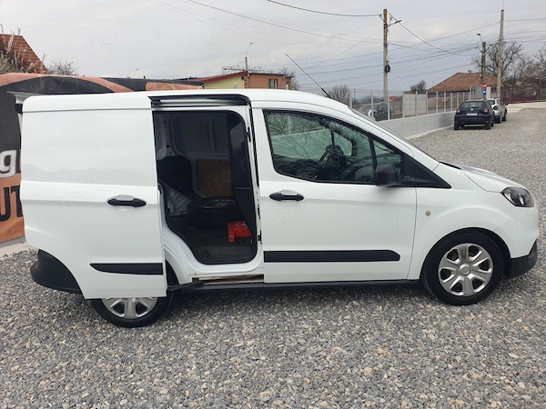 FORD Transit Courier 2021 — imagine 7