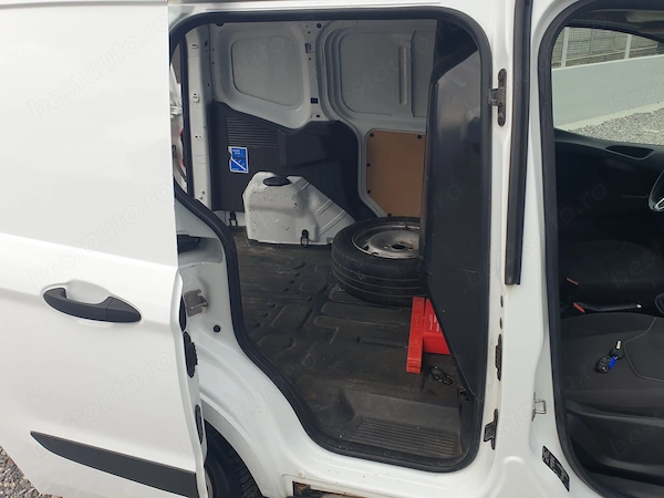 FORD Transit Courier 2021 — imagine 9
