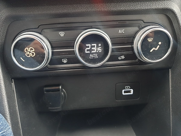 DACIA Logan 2022 — imagine 17
