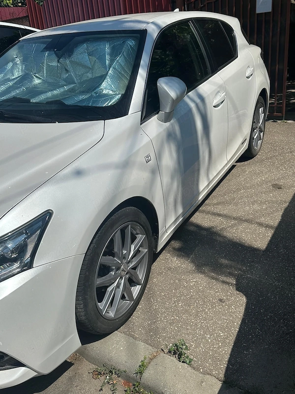 LEXUS CT 2016 — imagine 2