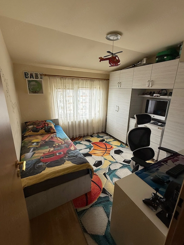 COMISION 0% | Apartament 3 Camere | Zona Dambovita Mobilat Decomandat — fotografia 3