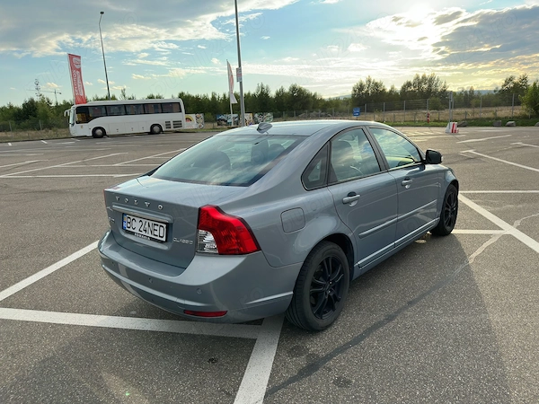 VOLVO S40