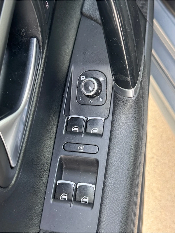 VOLKSWAGEN Passat CC 2009 — imagine 9