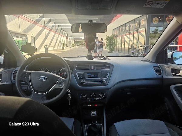 HYUNDAI i20 2019 — imagine 4