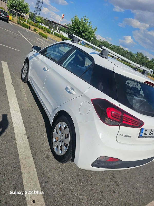 HYUNDAI i20 2019