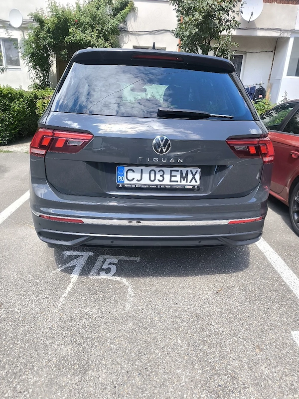 VOLKSWAGEN Tiguan 2023 — imagine 3