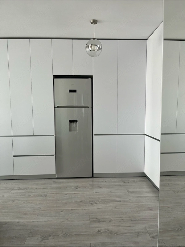 Proprietar inchiriez apart 3camere cu ,parcare subterana inclusa,pet friendly — fotografia 3